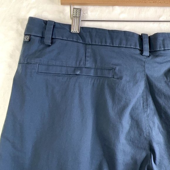 Lululemon Commission Short Slim Chino 9" True Navy Mens 38 Water Repellent EUC - Picture 7 of 14